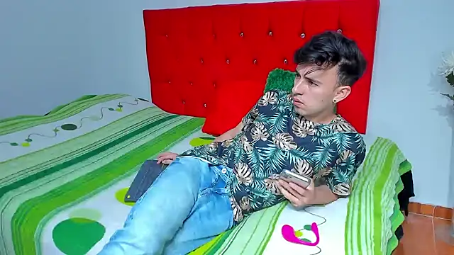 big-dicktop23 online show from February 2025 11:34:02 PM