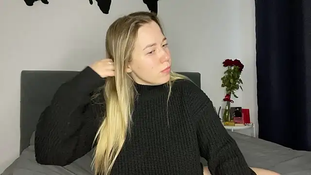 Embersweetbunny online show from January 2025 03:08:02 PM