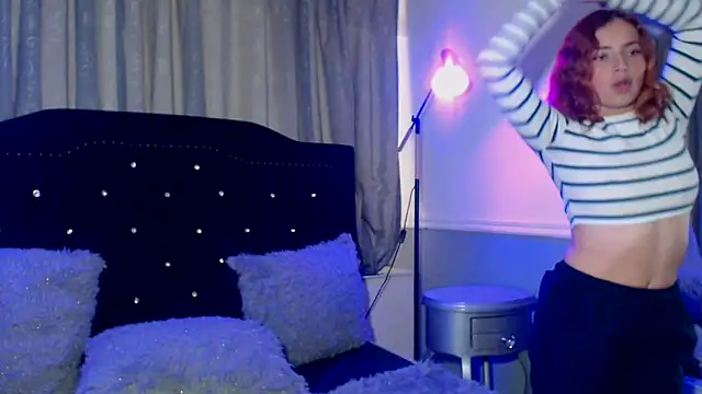 Snapshot of IssadoraJames chatting on February 2025 10:03:02 PM IssadoraJames online show from February 2025 10:03:02 PM