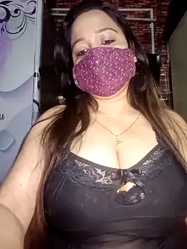 Snapshot of albelasummi702 chatting on February 2026 02:44:01 AM albelasummi702 online show from February 2026 02:44:01 AM