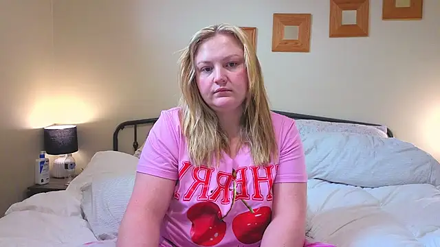 PhatAssBlond online show from February 2026 05:21:01 PM