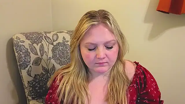 PhatAssBlond online show from April 2026 04:23:01 PM