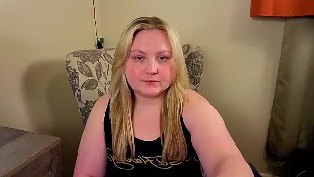 Snapshot of PhatAssBlond chatting on June 2026 09:36:02 PM PhatAssBlond online show from June 2026 09:36:02 PM