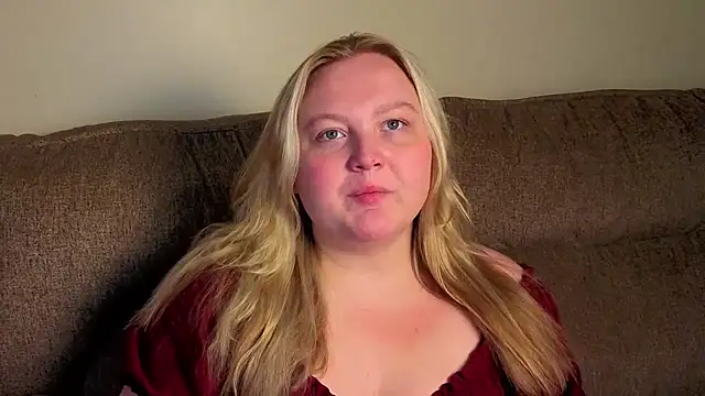 Snapshot of PhatAssBlond chatting on July 2026 03:52:01 PM PhatAssBlond online show from July 2026 03:52:01 PM