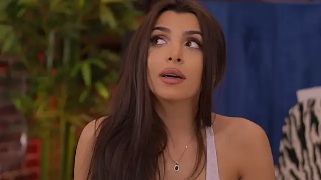 Snapshot of NicoleCellini chatting on February 2025 03:13:02 AM NicoleCellini online show from February 2025 03:13:02 AM