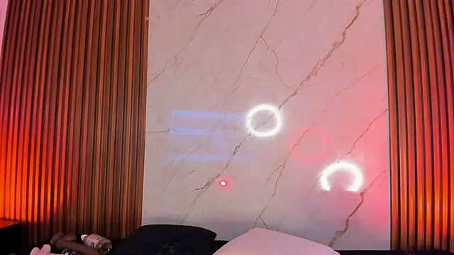 Snapshot of Emiilycollins chatting on December 2024 12:19:01 AM Emiilycollins online show from December 2024 12:19:01 AM