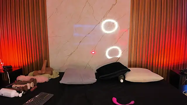 Snapshot of Emiilycollins chatting on December 2024 12:19:01 AM Emiilycollins online show from December 2024 12:19:01 AM