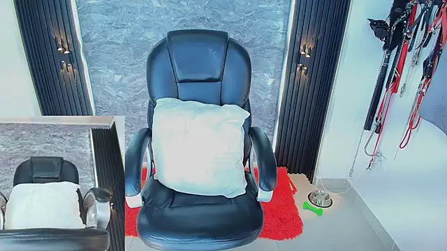 Snapshot of samantha_venus1 chatting on January 2025 01:53:02 PM samantha venus1 online show from January 2025 01:53:02 PM