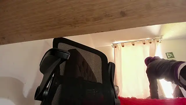 s sven03 online show from January 2025 01:58:02 PM