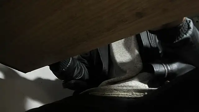 s sven03 online show from February 2025 07:38:01 AM