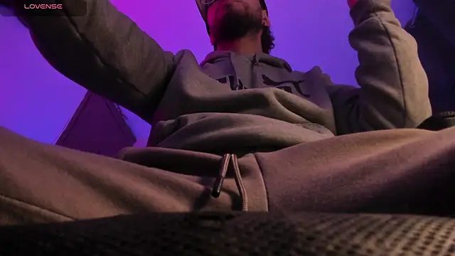 s sven03 online show from January 2026 04:51:01 AM