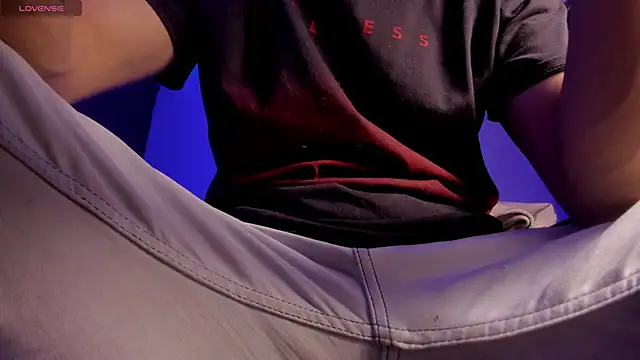 s sven03 online show from March 2026 10:50:01 PM