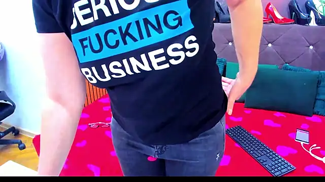 Lilly hott online show from October 2025 05:54:02 PM