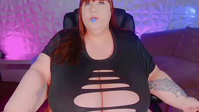 BiggyMelon online show from October 2025 03:04:01 AM