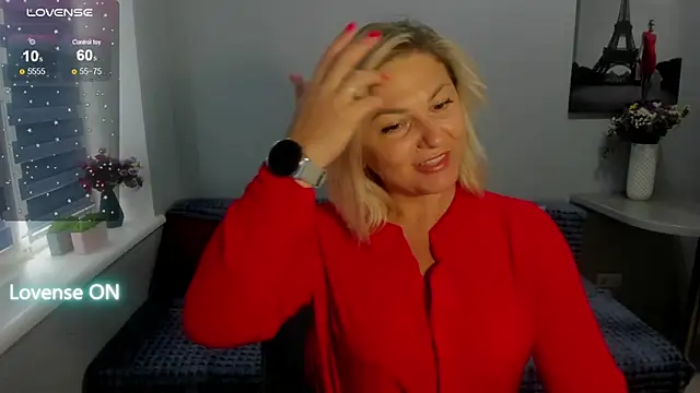 Snapshot of sweet___margaret chatting on October 2025 12:05:01 PM sweet margaret online show from October 2025 12:05:01 PM