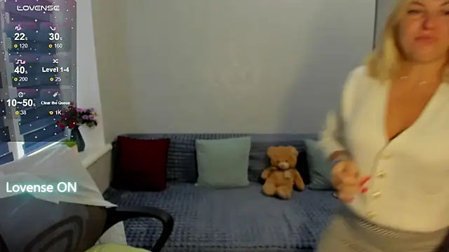 Snapshot of sweet___margaret chatting on October 2025 11:10:01 AM sweet margaret online show from October 2025 11:10:01 AM