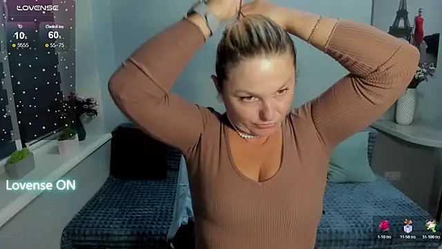 Snapshot of sweet___margaret chatting on October 2025 05:15:02 PM sweet margaret online show from October 2025 05:15:02 PM