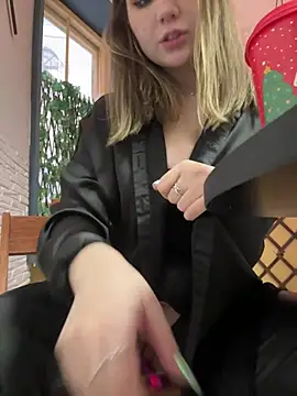 PumaShyXD online show from December 2024 10:56:02 AM