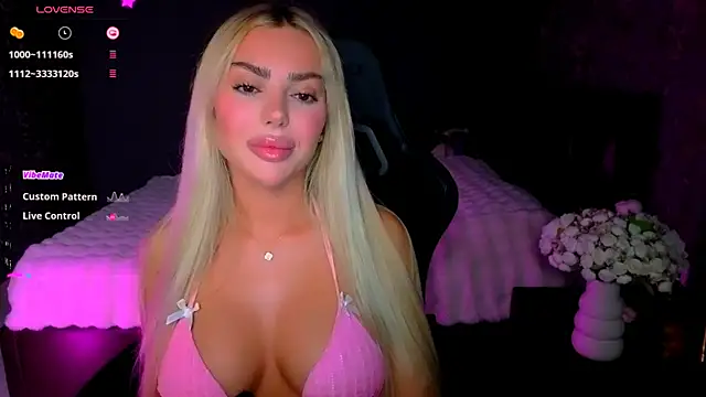 Snapshot of babyleilaa chatting on June 2026 08:00:02 PM babyleilaa online show from June 2026 08:00:02 PM