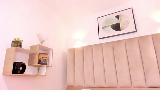 Anniie Queen online show from February 2025 03:29:02 AM