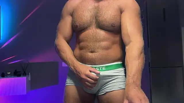 KarlosRichi online show from October 2025 03:34:01 PM