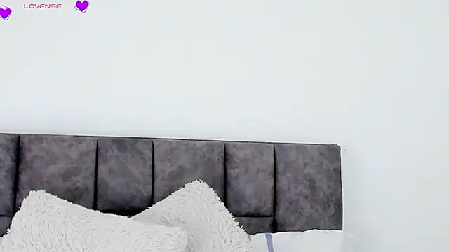 VeronicaTonu online show from March 2025 06:00:01 PM