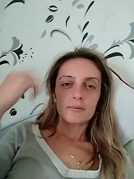 Snapshot of SophyGirl chatting on October 2025 10:44:02 AM SophyGirl online show from October 2025 10:44:02 AM