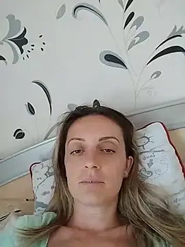 SophyGirl online show from May 2026 12:09:02 PM