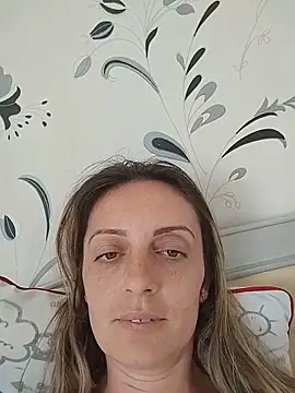 SophyGirl online show from May 2026 12:57:01 PM