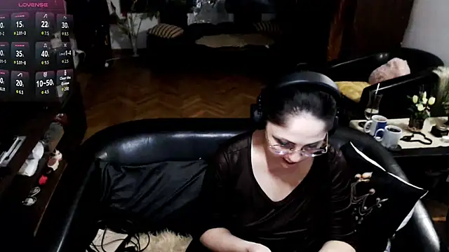 Snapshot of Imperatriza chatting on February 2026 06:27:01 PM Imperatriza online show from February 2026 06:27:01 PM