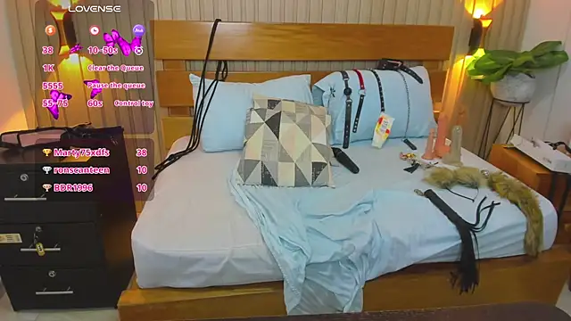 luciana ballesteros  online show from February 2025 04:37:02 PM