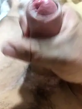 Snapshot of Canario33 chatting on December 2025 06:37:02 PM Canario33 online show from December 2025 06:37:02 PM