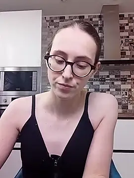 MartiniiSelenna online show from February 2025 01:01:01 PM