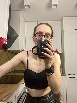 MartiniiSelenna online show from December 2025 06:30:02 AM