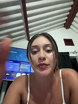 Snapshot of Rose-euphoria chatting on February 2025 02:07:02 AM Rose-euphoria online show from February 2025 02:07:02 AM