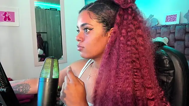 ladyrd1 online show from December 2024 02:32:01 AM