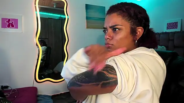 ladyrd1 online show from January 2025 07:41:01 AM