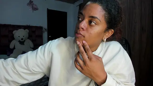 ladyrd1 online show from April 2026 01:41:01 AM