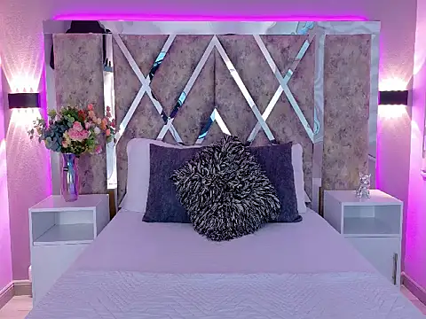 MarianaGarciaa   online show from December 2025 06:59:02 PM