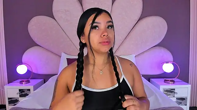 MarianaGarciaa   online show from February 2026 11:33:01 AM