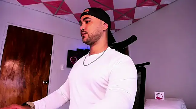 Sebas-hott online show from December 2024 03:26:01 AM