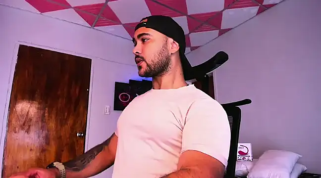 Sebas-hott online show from December 2024 03:29:02 AM