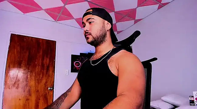 Sebas-hott online show from January 2025 09:45:01 PM