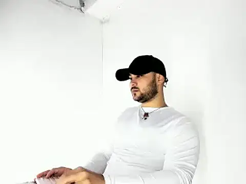 Sebas-hott online show from October 2025 10:32:02 PM