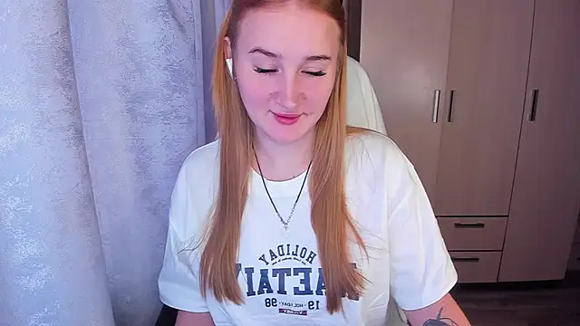 Snapshot of KeiraNight chatting on January 2025 09:24:02 AM KeiraNight online show from January 2025 09:24:02 AM