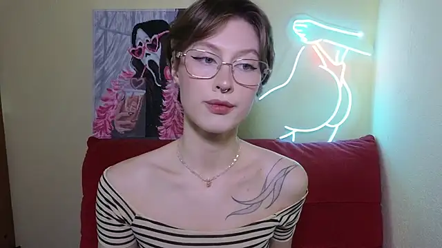 MalvinaBlum online show from May 2026 10:00:01 AM