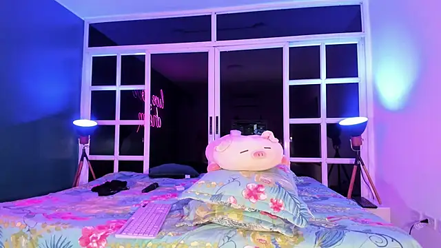 sabrinamilani online show from February 2025 06:32:02 AM