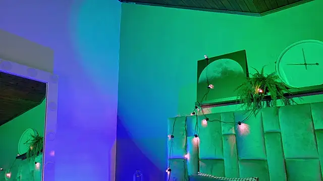 alaia-rogers online show from October 2025 11:35:01 AM