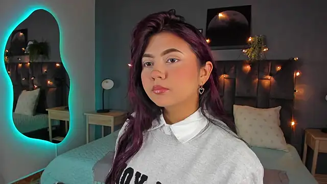 alaia-rogers online show from December 2025 11:50:02 AM