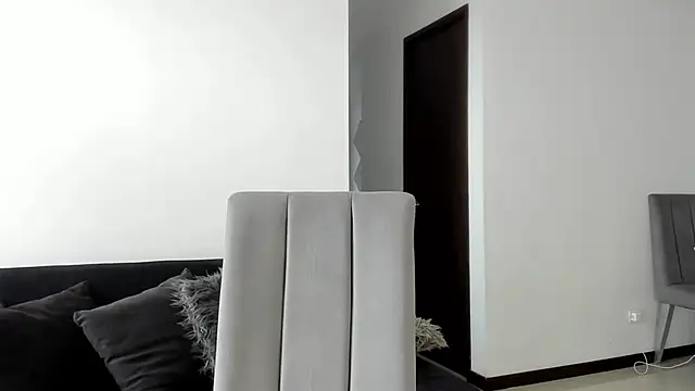 angelturned001 online show from January 2025 09:05:01 PM